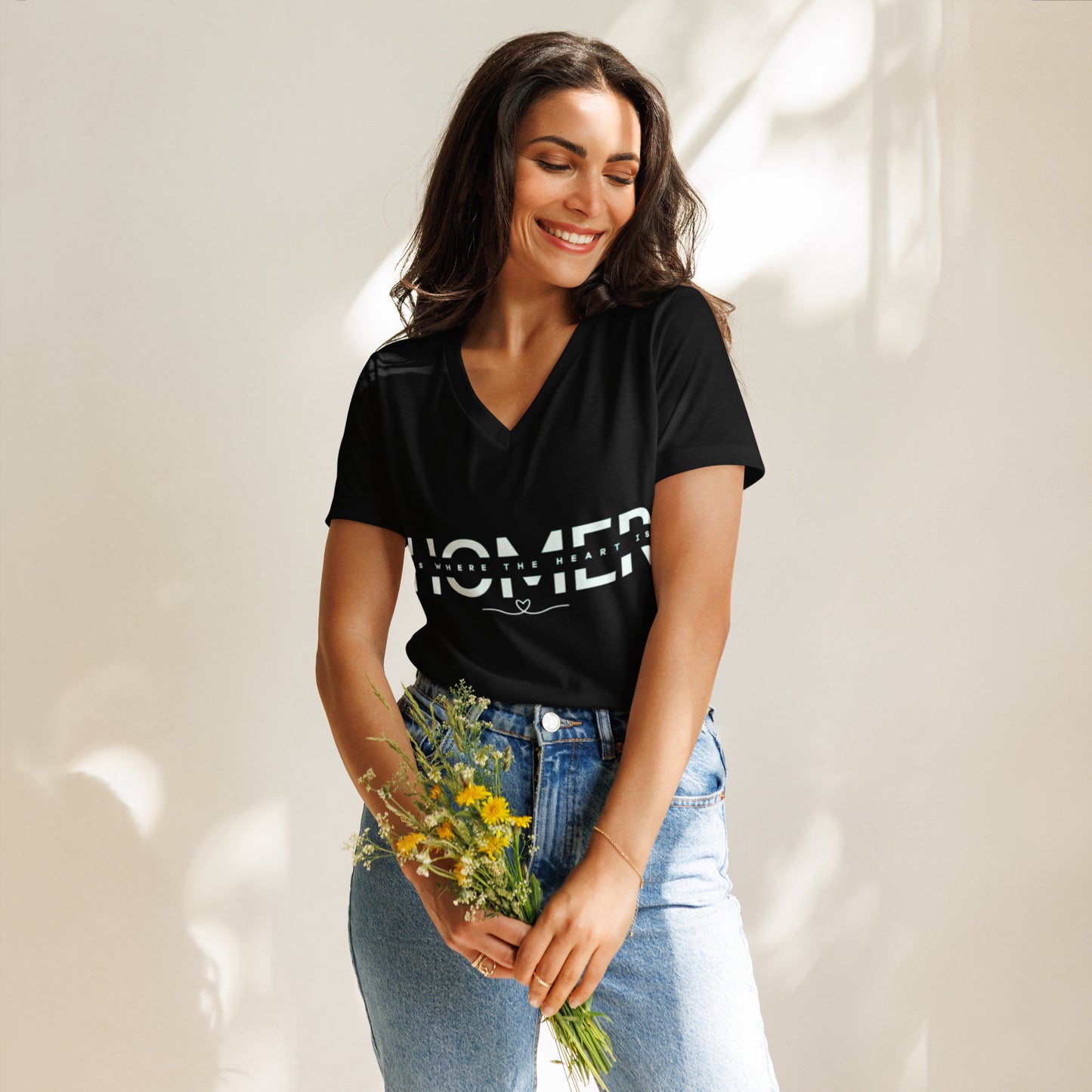 Women’s relaxed v-neck t-shirt
